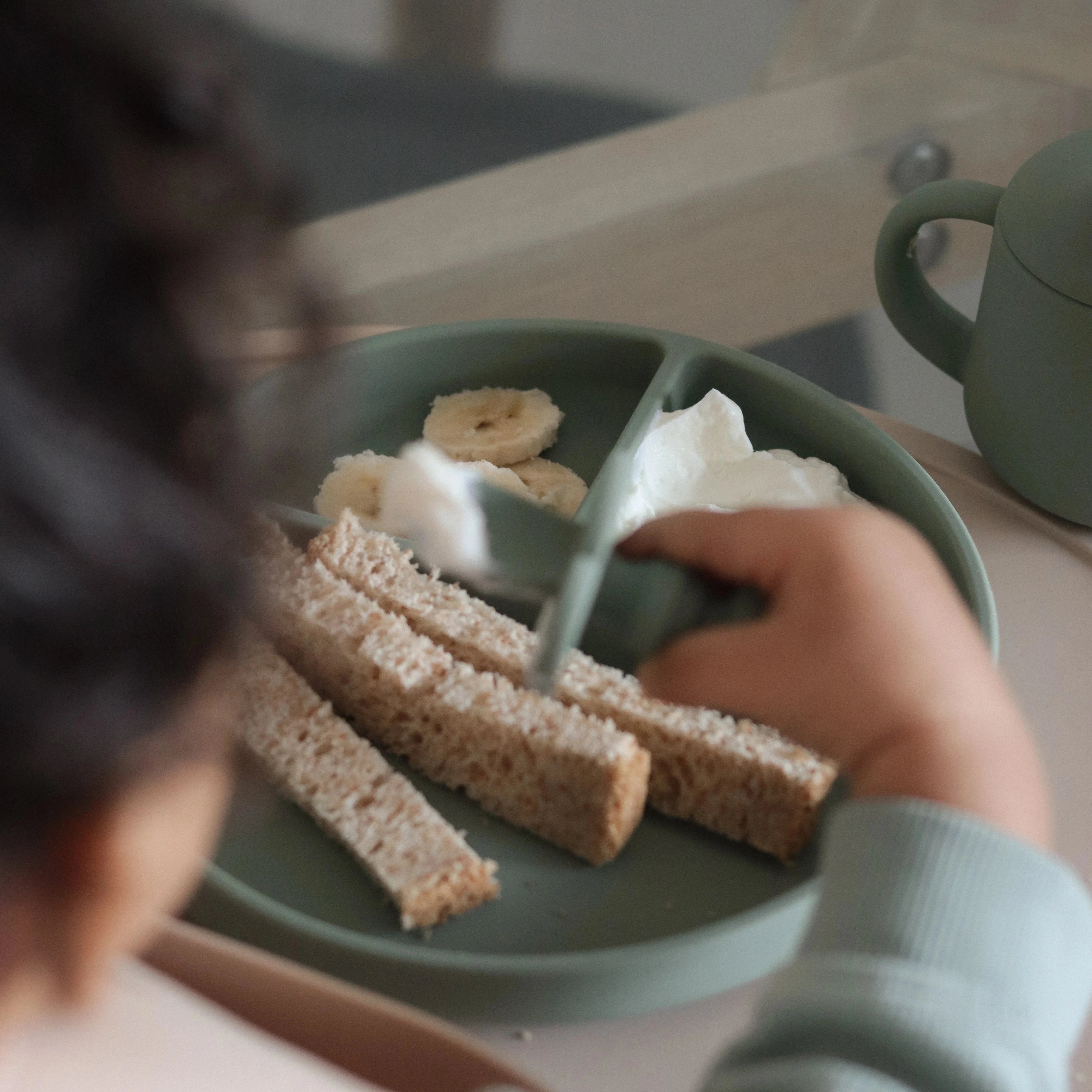 Silicone learning cutlery